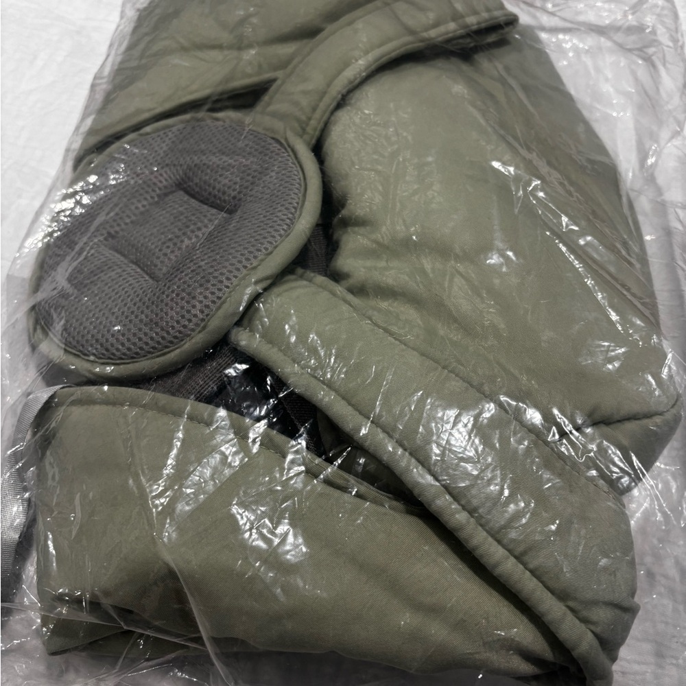 New Serra Dog Sling Carrier in Light Green NWOT - Picture 5 of 5